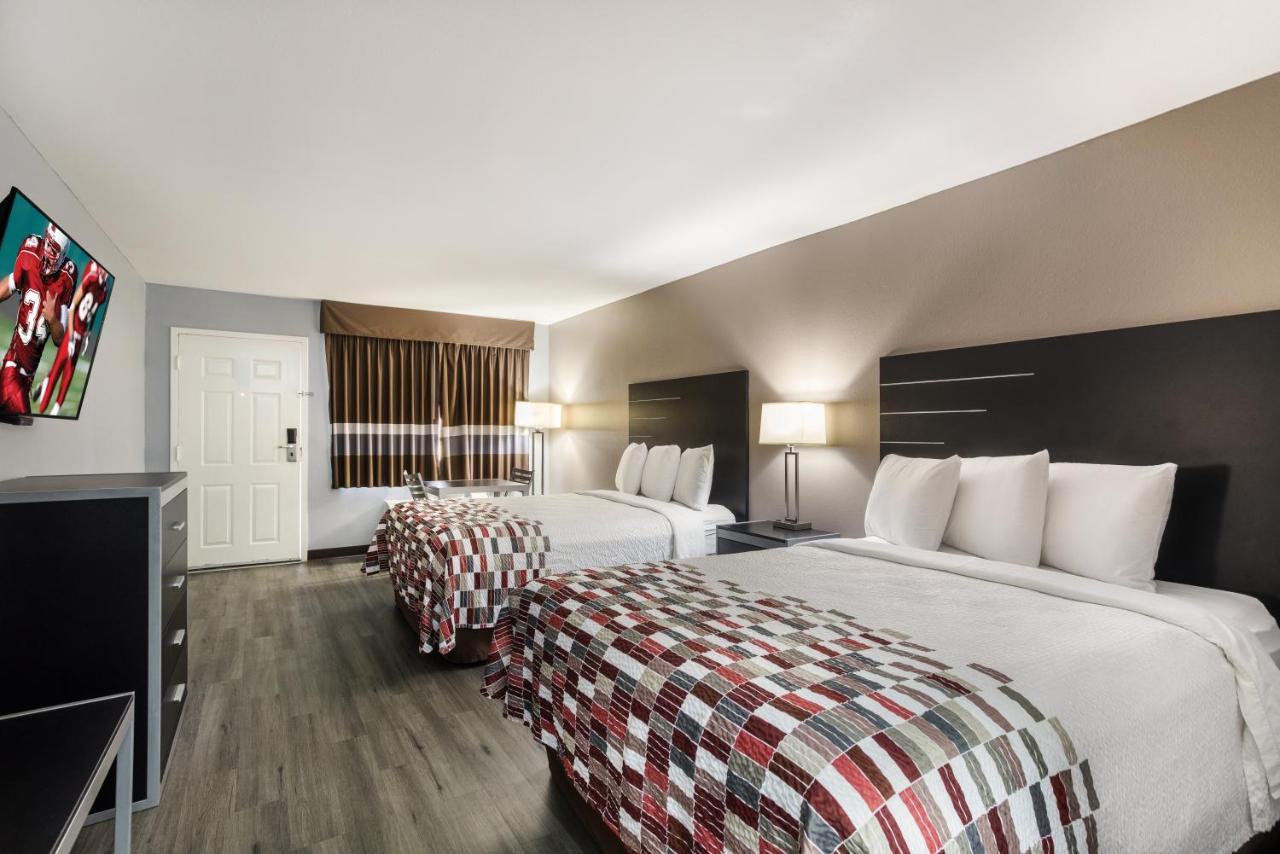 Red Roof Inn & Suites Athens, Al Екстер'єр фото